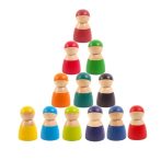 12 barát színes Montessori fafigura