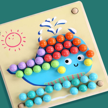 Képkirakó golyókkal Montessori fajáték